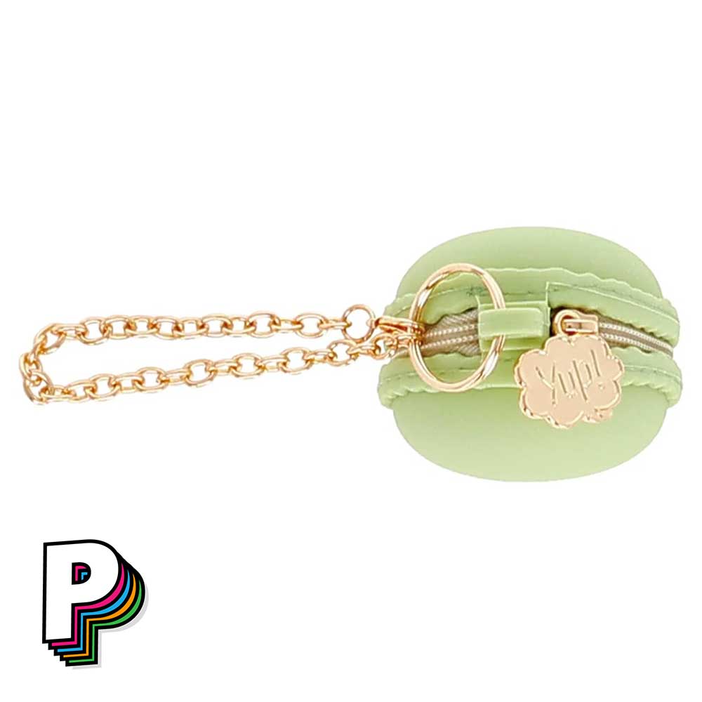 Porte-clé trousse Macaron Pistache de YUP! de côté avec fermeture éclair dorée