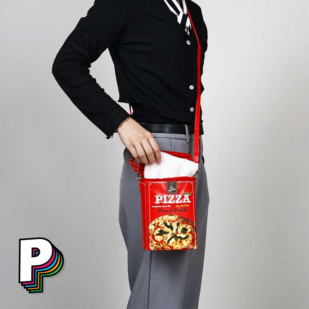 sac bandoulière pizza ouvert sur une dame