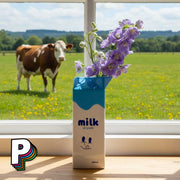 Vase Brique de Lait en céramique de Fluid Market avec une vache